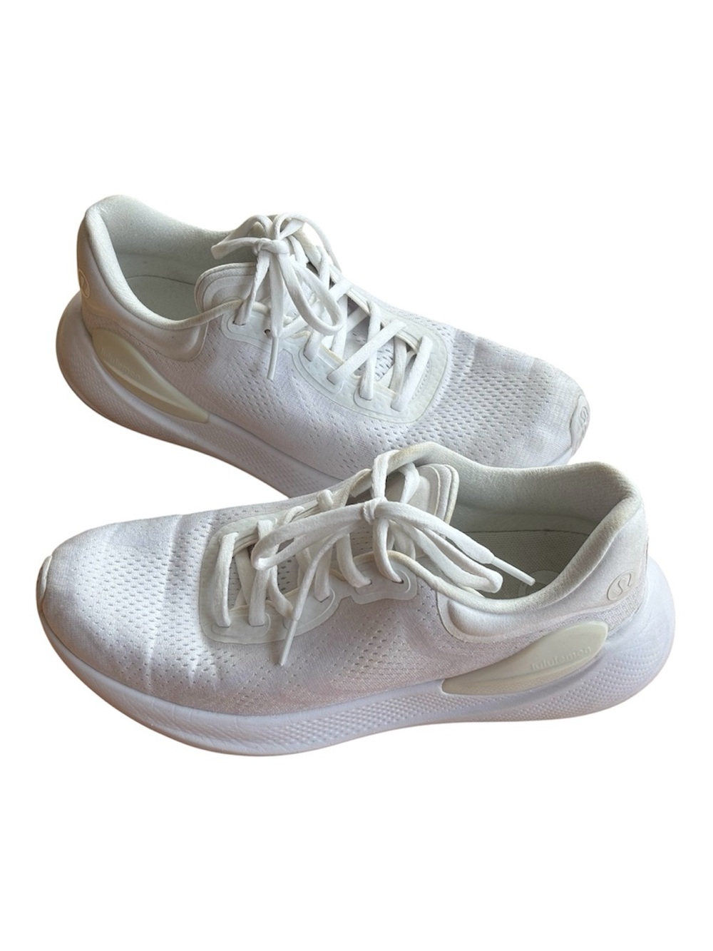 Lululemon Beyondfeel Running Shoes White Size Women’s 9 LW9FGCS Sneakers⁠